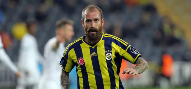 Mehmet Topuz ve Raul Meireles boşta kaldı!