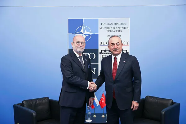 Dışişleri Bakanı Mevlüt Çavuşoğlu’ndan NATO toplantısı öncesi peş peşe önemli temaslar