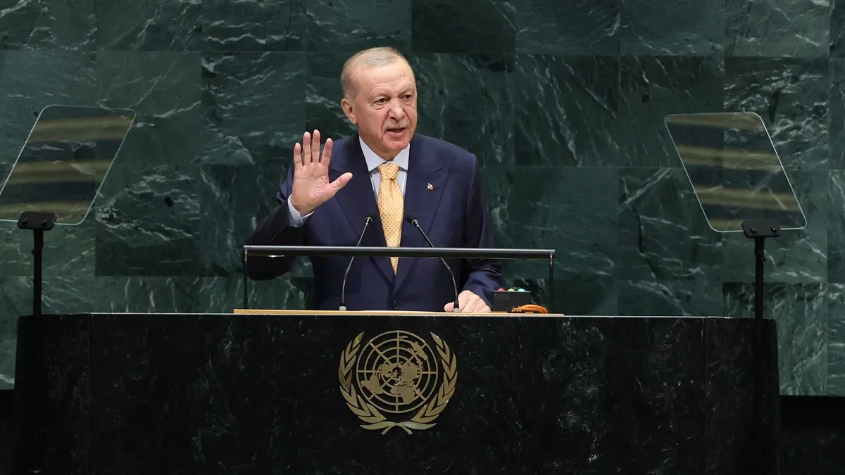 Başkan Erdoğan BM kürsüsünden dünyaya seslendi: Küresel vicdanın sesi oldu, diğer liderlere ilham verdi