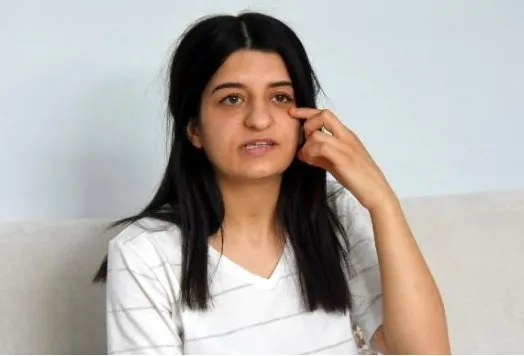 izmirde-kadin-market-personeline-darp-o-anlar-kamerada-1654591356895.jpg İzmir’de kadın market personeline darp! O anlar kamerada - 8
