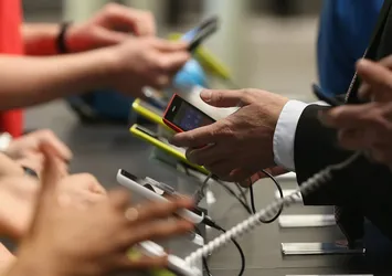 Gençler cep telefonunu "arkadaş" olarak görüyor