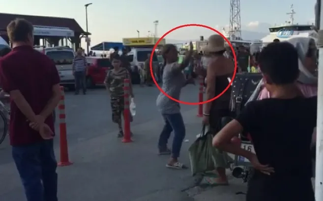 "Kocama baktın" dedi! Turist kadına saldırdı