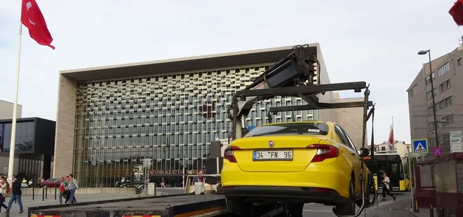 Taksim'de ticari taksi denetimi yapıldı