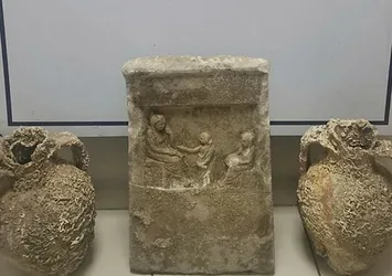 Roma dönemine ait iki amfora ele geçirildi