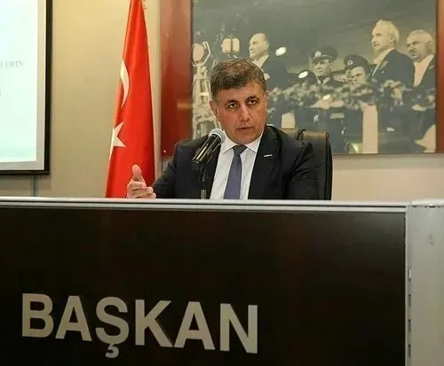 CHP'li İzmir yangın yeri! Çiğli'de partililer isyan ateşini yaktı: Çocuk başkan istemiyoruz - 1