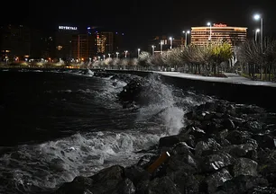 İstanbul'da şiddetli lodos etkili oluyor