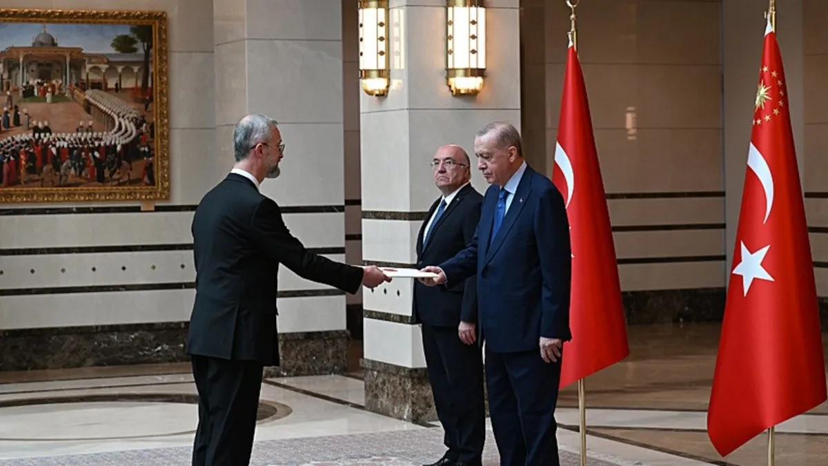 Başkan Erdoğan 4 ülkenin büyükelçisini kabul etti