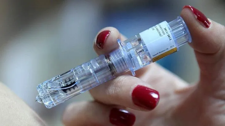 e-Nabız grip aşısı randevu nasıl alınır? 65 yaş üstü grip aşısı kimlere yapılacak? Grip aşısı ücretsiz mi, nereden alınır?