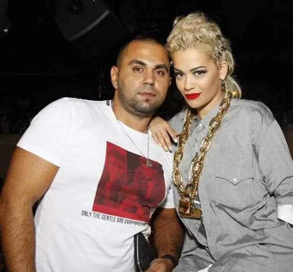 Fenerbahçe’nin eski oyuncusu Gregory Kurtley Van der Wiel’in dolandırılması davasında karar! Mahkeme ünlü menajer Ümit Akbulut’un hapsine hükmetti