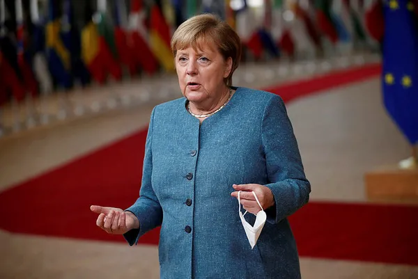 Son dakika: Merkel Kovid-19 tedbirleri konusunda geri adım attı - 5