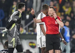 Penaltı kararı doğru mu? Yasin Kol'a eleştiri: Fenerbahçe'yi yarışta tuttular