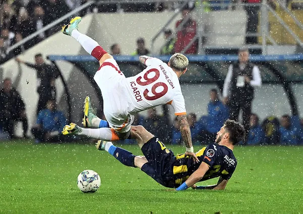 Galatasaray 2022-2023 sezonunun şampiyonu oldu | Başkan Erdoğan’dan Aslan’a tebrik