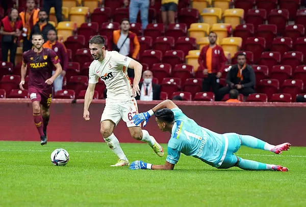 Galatasaray evinde geri döndü! Galatasaray 2-1 Göztepe MAÇ SONUCU-ÖZET