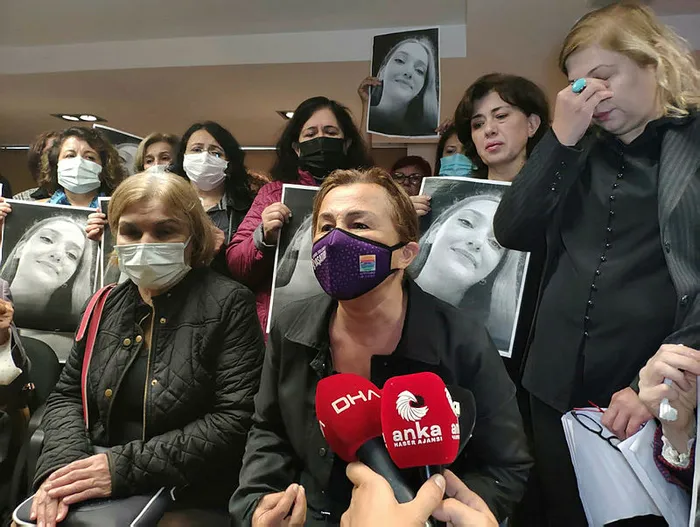 Öldürülen Şebnem Şirin'in teyzesi gözyaşları içinde isyan etti: Bilseydi o canavarın suç makinesi olduğunu yanından geçer miydi - 4