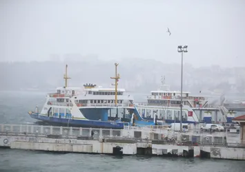 Son dakika! Çanakkale'de boğaz trafiğine fırtına engeli: Çift yönlü durduruldu