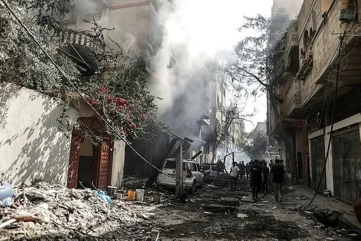 Katil İsrail'in Nusayrat Katliamı sonrası sokaklar ölülerle doldu! Netanyahu'nun talimatıyla 3 kampa birden saldırı