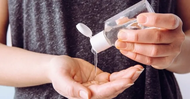 Milyonlarca insanın kullandığı dezenfektan kullanımında kritik uyarı: Kör edebilir