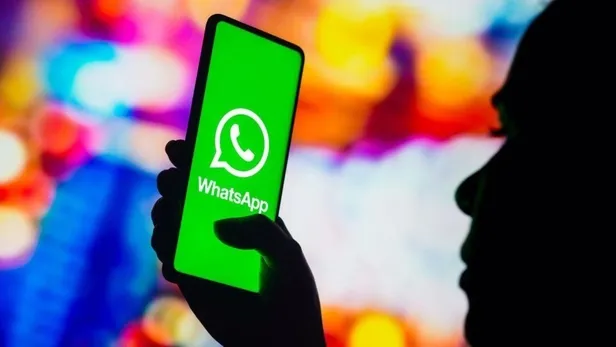 WhatsApp Tahtını Korumak İçin Yeni Silahını Çıkardı: Çıkartma Düzenleme Özelliği!
