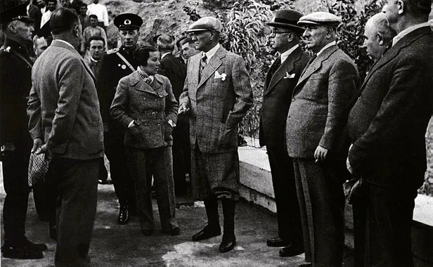 10 Kasım’da okul var mı? 10 Kasım Çarşamba okullar ve üniversiteler tatil mi? 10 Kasım resmi tatil mi?