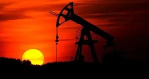 ABD’nin ticari ham petrol stokları azaldı