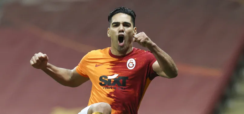 Galatasaray'da Falcao operasyonu! Sözleşmesi can yakıyor