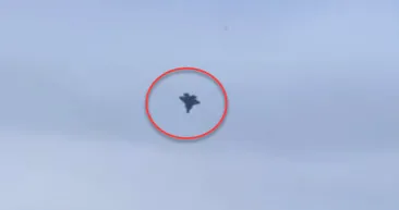 ABD’de F-18 savaş uçağı okyanusa düştü! Pilot fırlatma koltuğuyla kurtuldu