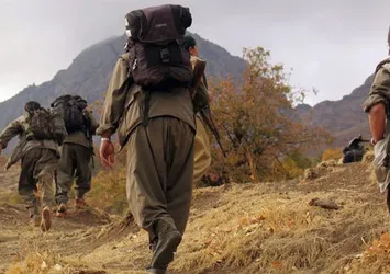 Van Çatak'ta askeri araca bombalı saldırı!