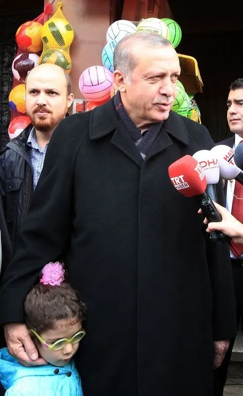 Cumhurbaşkanı Erdoğan oğlu ve torunuyla markette