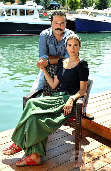 Menajerimi Ara dizisinin Barış'ı Deniz Can Aktaş'ın sır gibi sakladığı sevgili ortaya çıktı 14