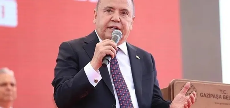 CHP'nin belediyecilik zihniyeti sıfırın altı! Muhittin Böcek'e Alanyaspor'a verdiği tesis sözü hatırlatıldı yöneticileri azarladı: Bana oy vermediniz