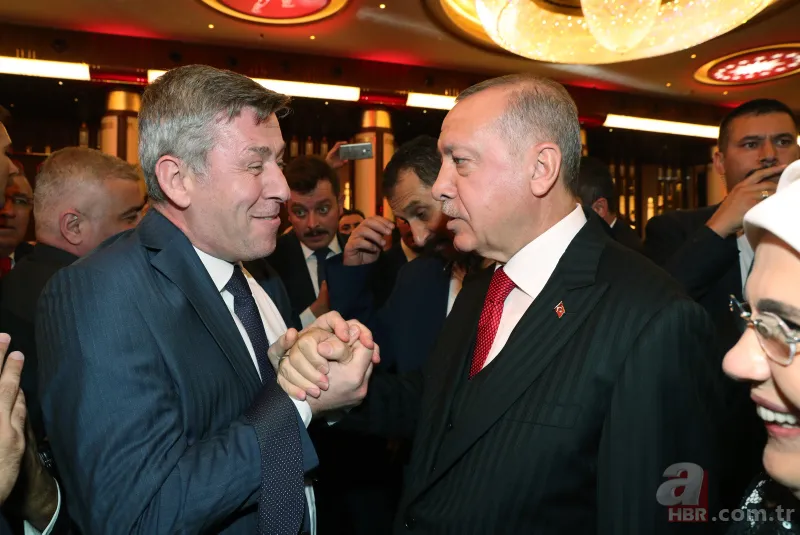 Kuruluş Osman'ın yıldızı Burak Özçivit ile Başkan Erdoğan arasında samimi sohbet! 13