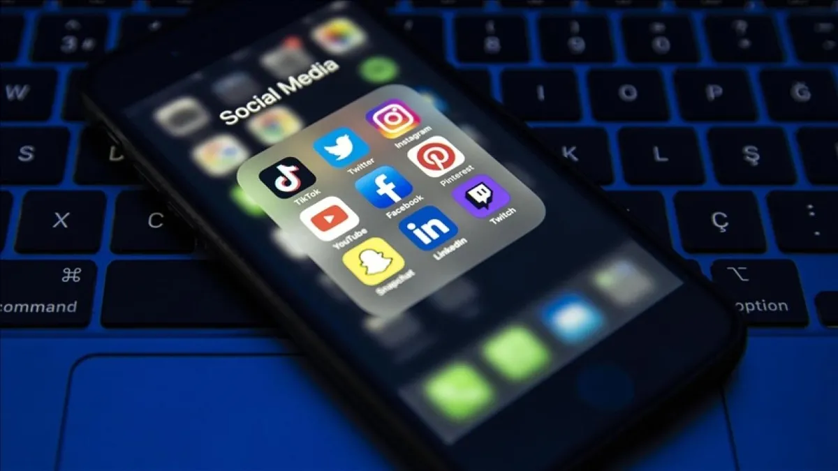 Dijital dünyaya yaş sınırı! RTÜK araştırdı gençler onayladı