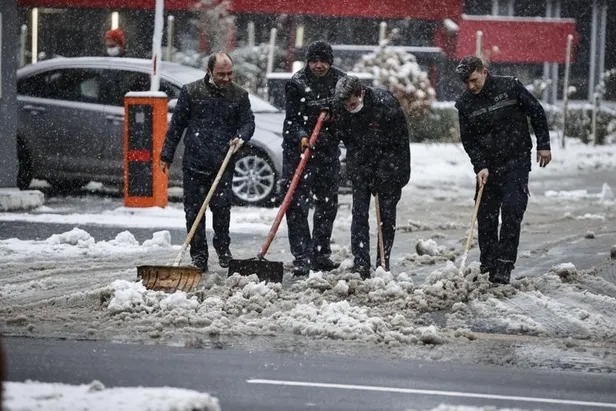 Trabzon ve Rize’de yarın okullar tatil mi? 22 Mart’ta Trabzon ve Rize’de okullar tatil olacak mı? Valilik açıklamaları...