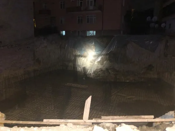 1618628305183.jpg Ankara'da gece yarısı facia! Bir apartmanı tahliye ettiler - 7