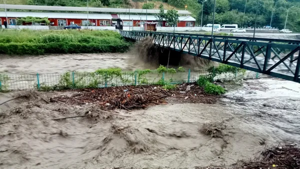 Son dakika: Kastamonu'da 2 köprü çöktü! 'Dükkan açmayın' uyarısı - 9