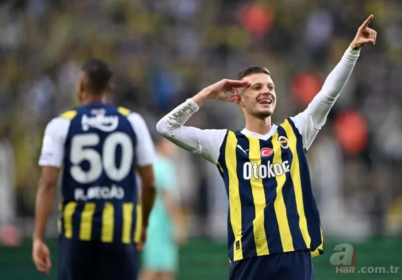Fenerbahçe’de yaprak dökümü! Ocak ayında ayrılacak ilk isim belli oldu 6