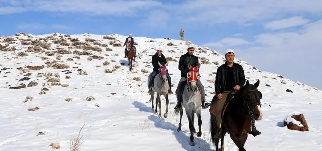 Erzurum’da atlı hafızlar, 487’nci ’Binbir Hatim’ geleneğini başlattı