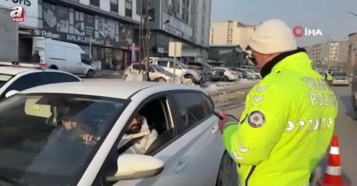 Yüksekova’da emniyet kemeri denetimi