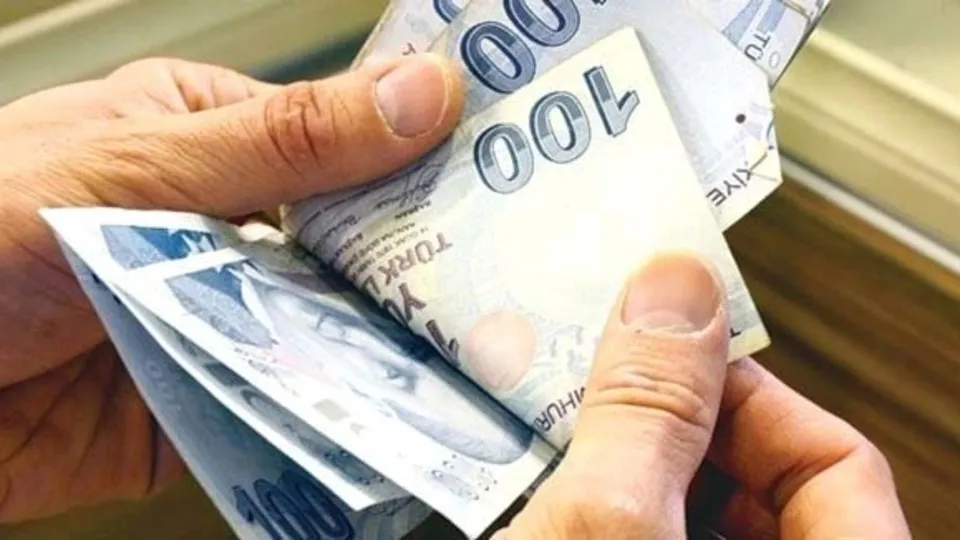 Emekliye farklı zam! Güncel emekli maaşı ne kadar?