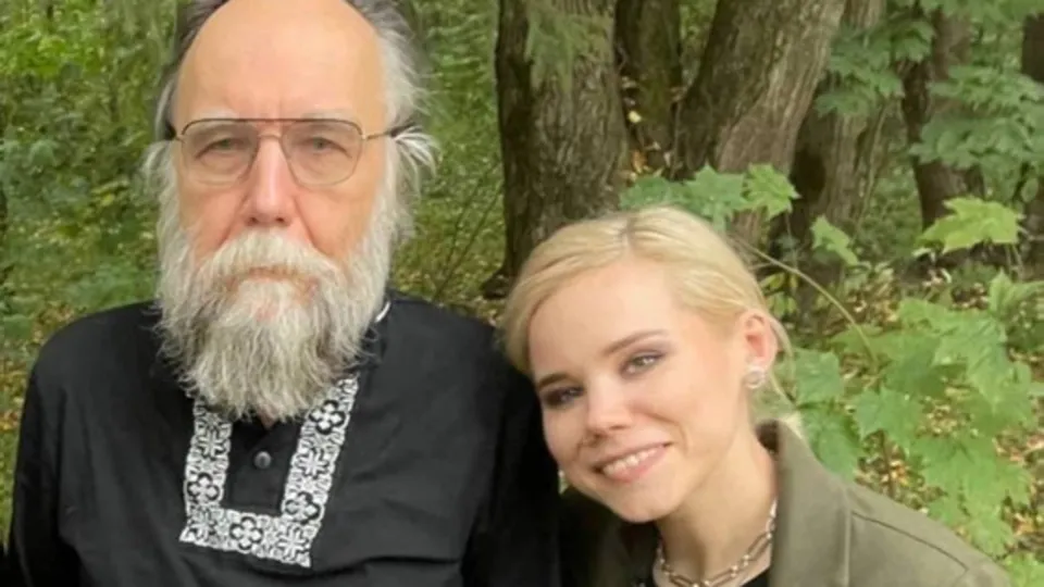 Putin'in akıl hocası Aleksandr Dugin'in kızı feci şekilde öldürüldü! Son anda verilen karar genç kadının sonunu getirdi! FETÖ tehlikesine böyle dikkat çekmişti