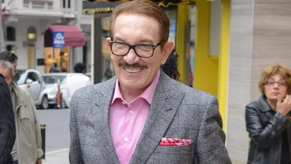 kemal-gulman-kimdir-kac-yasinda-ne-is-yapiyor-kemal-gulman-esi-feryal-gulman-kimdir-1636612876939.jpg Kemal Gülman kimdir, kaç yaşında, ne iş yapıyor? Kemal Gülman eşi Feryal Gülman kimdir? - 2