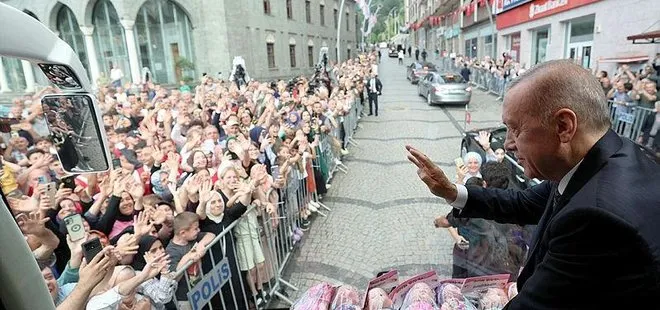 Başkan Erdoğan memleketinde! Rizelilere müjdeyi verdi: Büyük bir cami yapmak istiyoruz