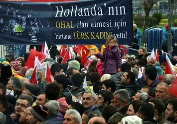 Bursa'da anlamlı pankart