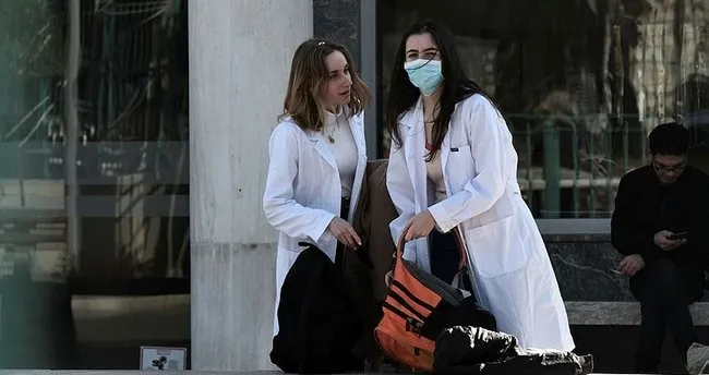 Kovid-19 vakarındaki artış nedeniyle Yunanistan'da harekete geçildi - 1