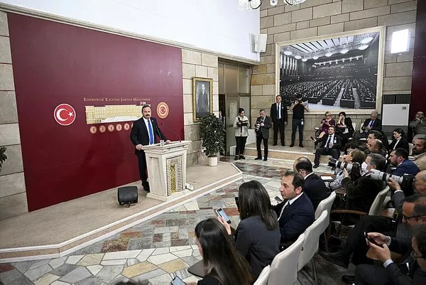 iyi-partide-hdp-krizi-destek-aciklamasi-sonrasi-yavuz-agiralioglu-harekete-gecti-istifa-mi-geliyor-1679491791036.jpeg HDP ile ittifak İP'i kopardı! İYİ Parti'de deprem: Yavuz Ağıralioğlu'ndan Meral Akşener, CHP, Kemal Kılıçdaroğlu, HDP ve 6'lı koalisyona bombardıman - 2