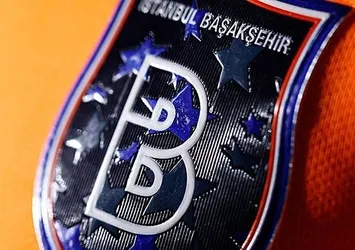 Başakşehir Yalçın Ayhan ile yollarını ayırdı