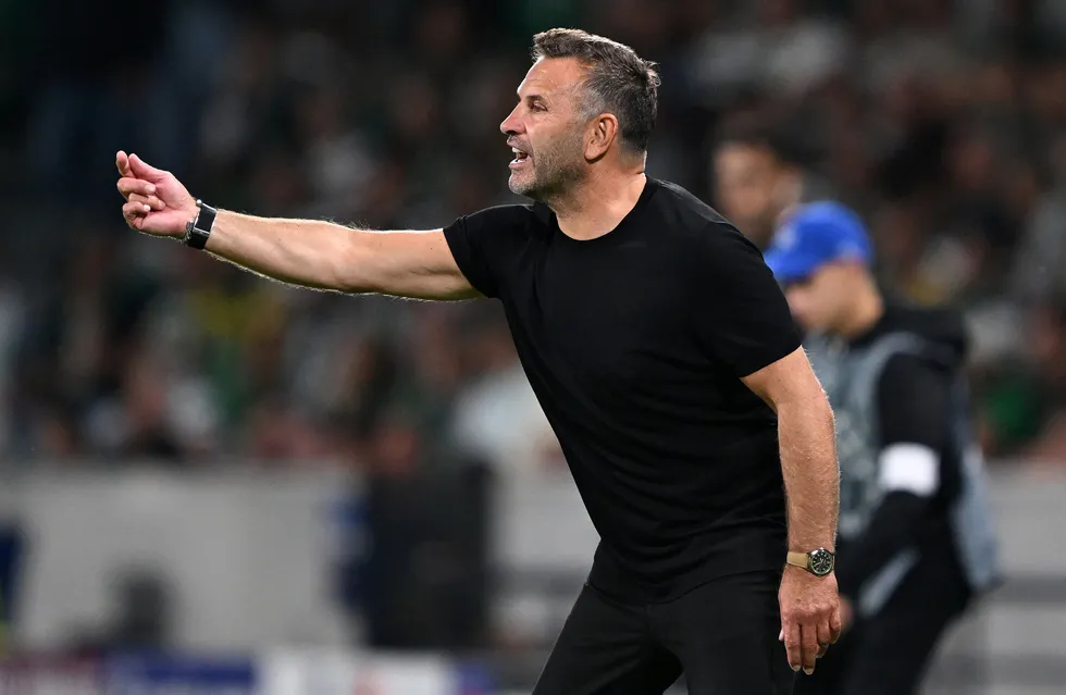 1789022075149.jpg Galatasaray Teknik Direktörü Okan Buruk'tan sert tepki: 'VAR bugün hiçbir şeye karışmadı, hakem maçı etkiledi' - 1