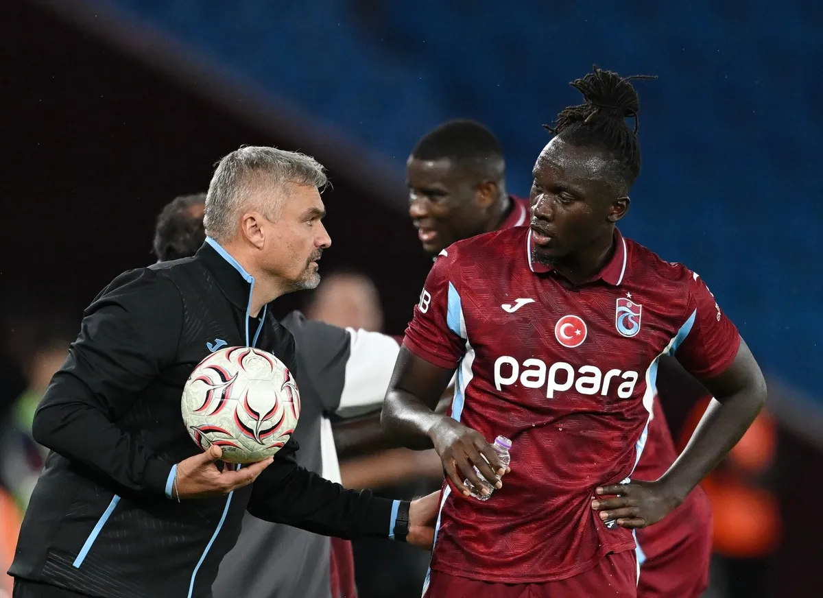 trabzonspor-kardes-kulubu-drogheda-unitedi-agirladi-1790877724562.jpeg Trabzonspor kardeş kulübü Drogheda United'ı ağırladı! Fırtına 86'da yıkıldı - 1