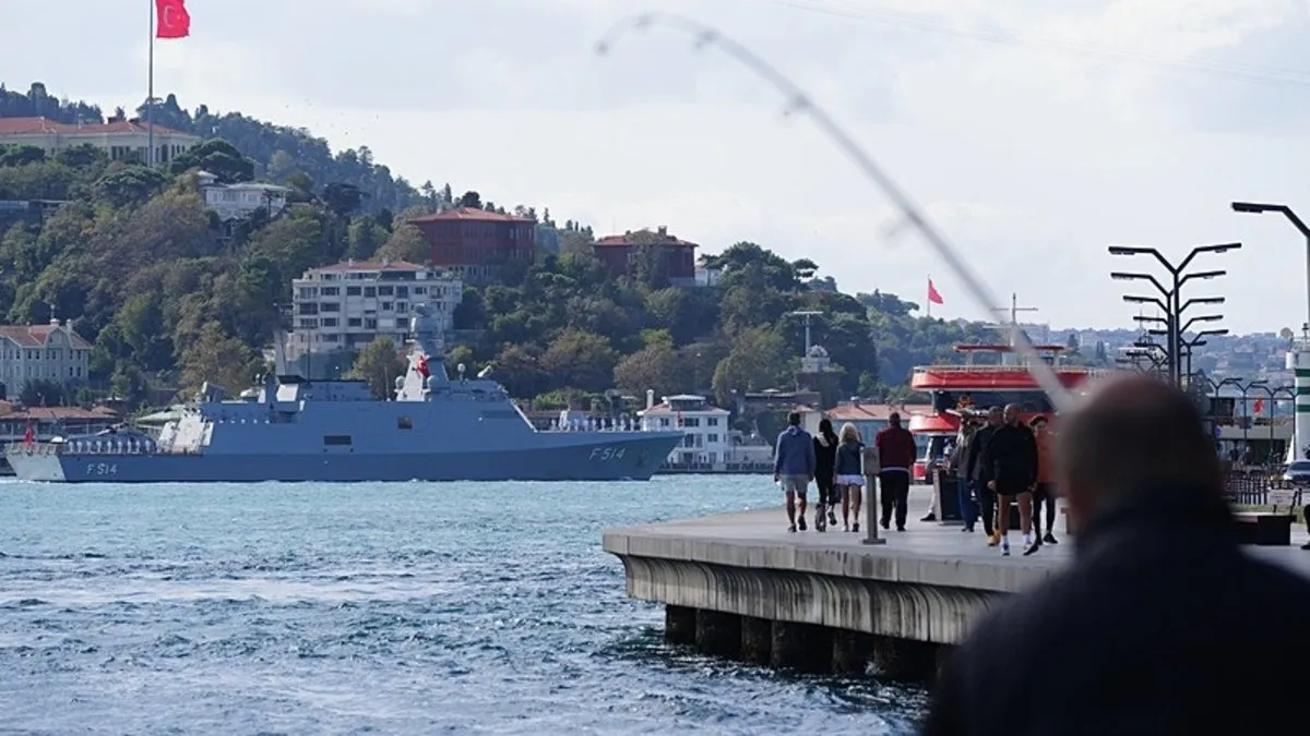 Preveze Deniz Zaferi'nin yıl dönümünde İstanbul Boğazı'nda gövde gösterisi! Başkan Erdoğan'dan paylaşım