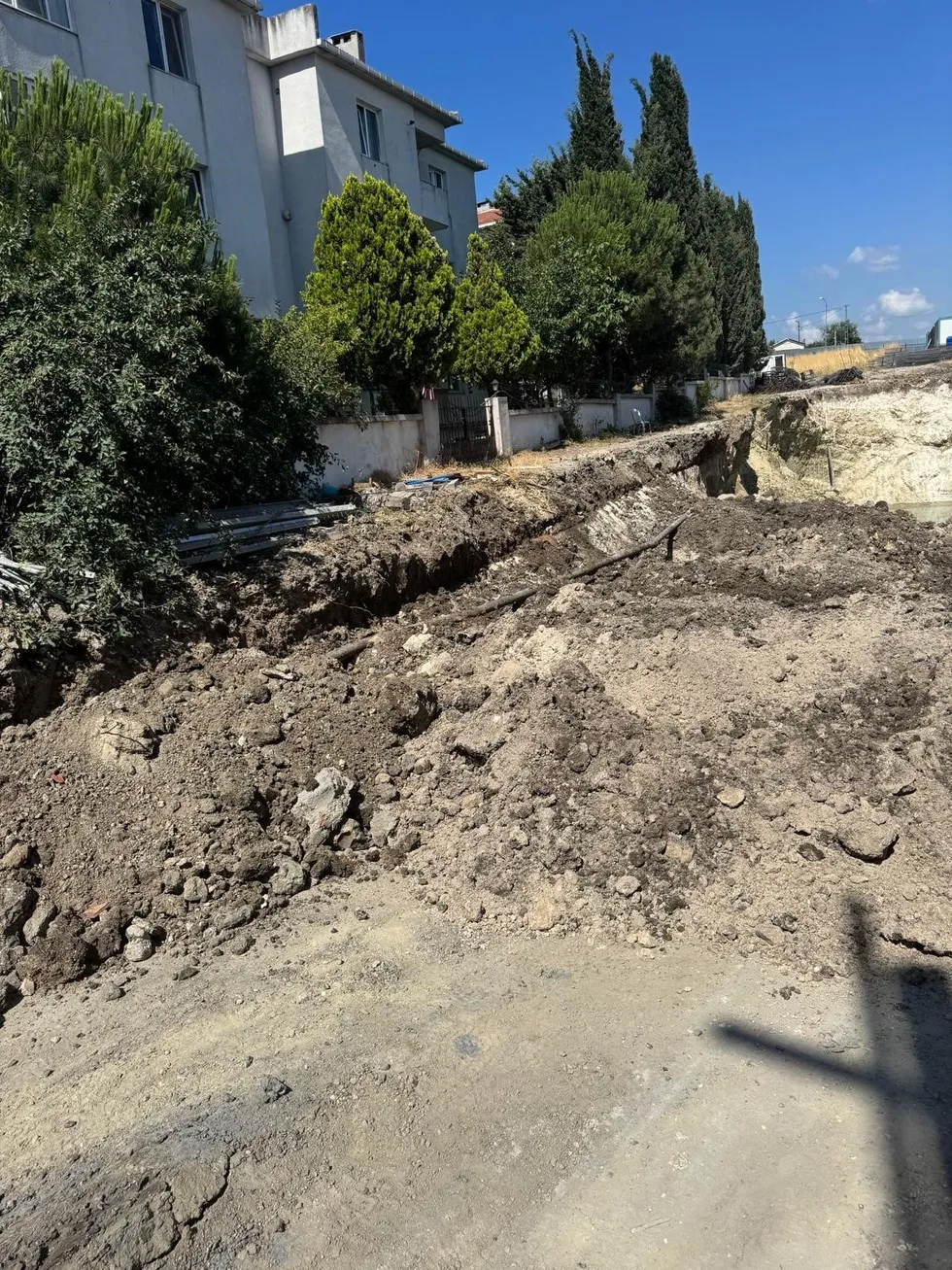 Beylikdüzü'nde imar planı değişikliği 30 hanelik siteyi mağdur etti: İnşaat sırasında su borusu delindi, site susuz kaldı - 4